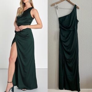 NWOT Dreaming of Elegance Emerald Satin One-Shoulder Maxi Dress